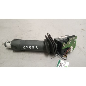Recambio de mando intermitentes para iveco eurocargo 05.03  fg 75 e larga distancia referencia OEM IAM 504188583  