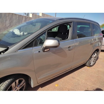 peugeot 5008 del año 2015