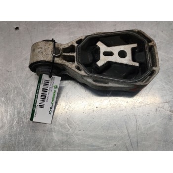 Recambio de soporte motor para mercedes-benz gla (h247) gla 200 d (247.712) referencia OEM IAM A2472400400  