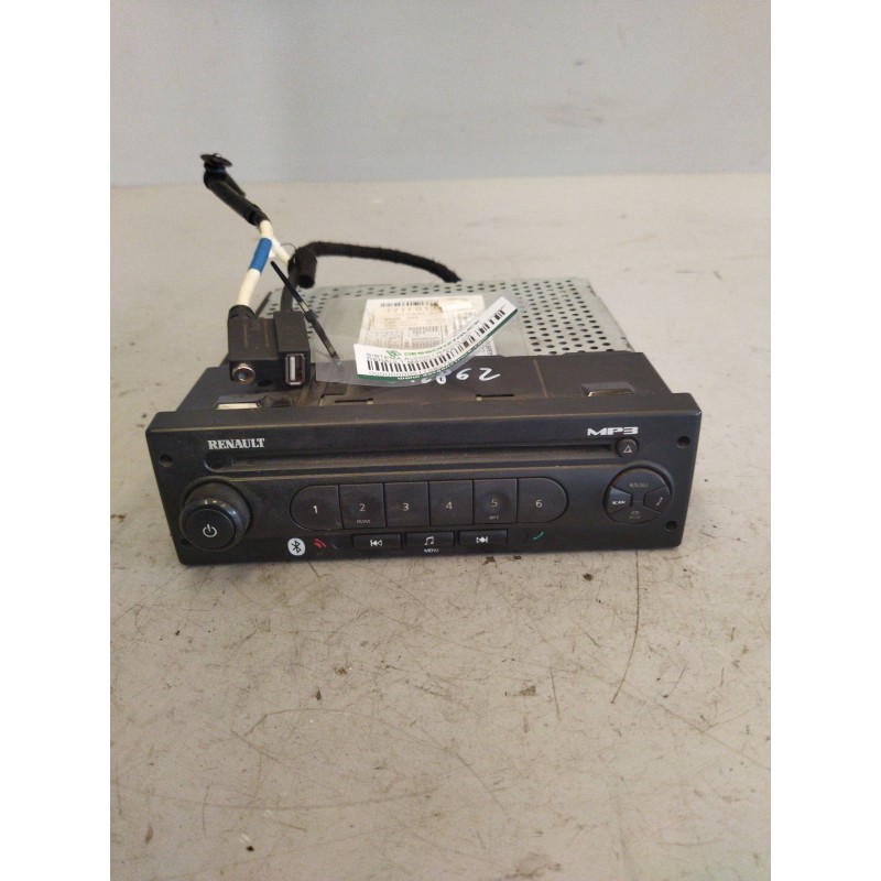 Recambio de sistema audio / radio cd para renault magnum ab diesel referencia OEM IAM 7423123002 21889473 