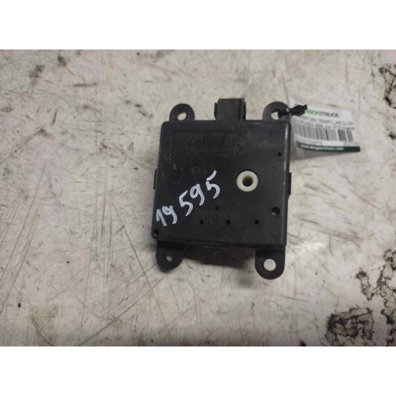 Recambio de motor apertura trampillas climatizador para nissan primera berlina (p12) acenta referencia OEM IAM 3C27030850 3 PINS