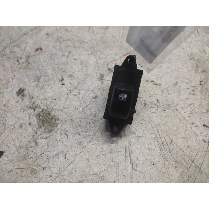 Recambio de mando elevalunas delantero derecho para daewoo tacuma se referencia OEM IAM 96190777 6 PINS 