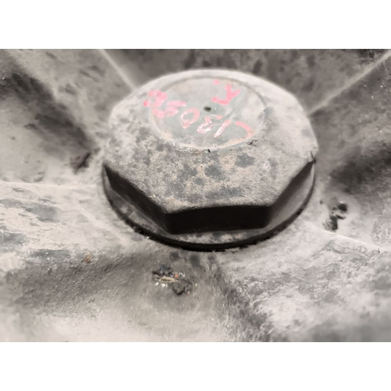 Recambio de buje delantero para renault premium lander 10.8 diesel referencia OEM IAM 7421022433 - Blanco 4