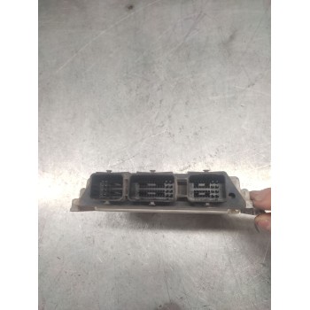 Recambio de centralita motor uce para renault scenic ii authentique referencia OEM IAM 0281011776 8200386508 8200391966