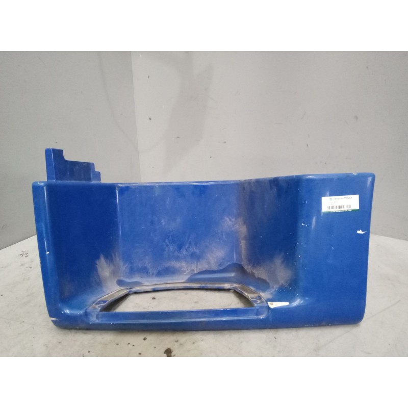 Recambio de peldaño izquierdo para man tgx 18.xxx referencia OEM IAM 81615100799  