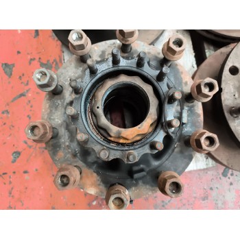 Recambio de buje trasero izquierdo para renault premium lander 10.8 diesel referencia OEM IAM   