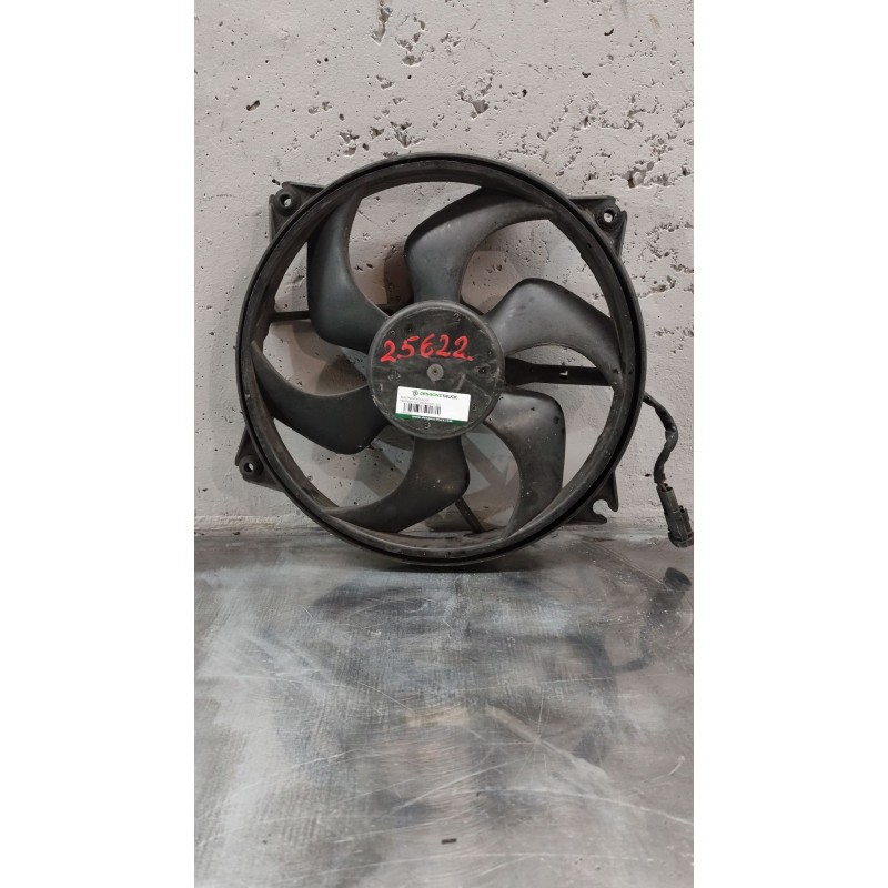 Recambio de electroventilador para peugeot 307 break/sw (s2) sw referencia OEM IAM - Negro 2
