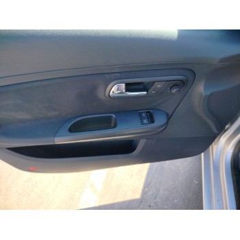 seat ibiza (6l1) del año 2005