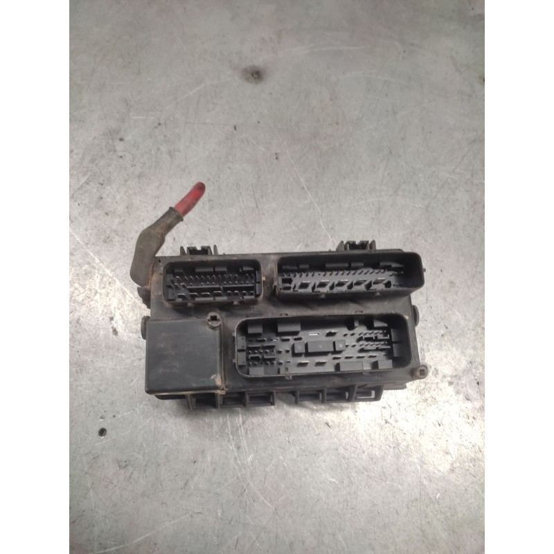Recambio de caja reles / fusibles para opel corsa d ''111 years'' referencia OEM IAM 13217394999 - Gris 2