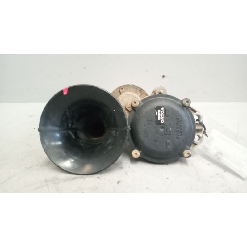 Recambio de claxon para volvo fh 12 2002  12.1 diesel (d12d460) referencia OEM IAM 20383071  