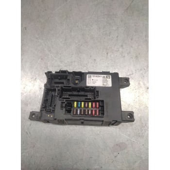 CAJA RELES / FUSIBLES 13142241 