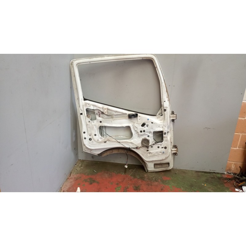 Recambio de puerta delantera izquierda para renault maxity referencia OEM IAM 7485134707 2