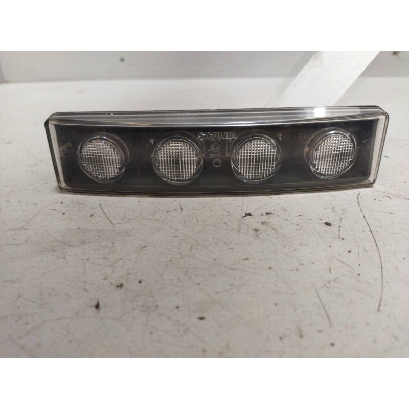 Recambio de piloto luz galibo izquierdo para scania serie p/g/r (c-clase) 12.7 diesel referencia OEM IAM 1910431 - Blanco
