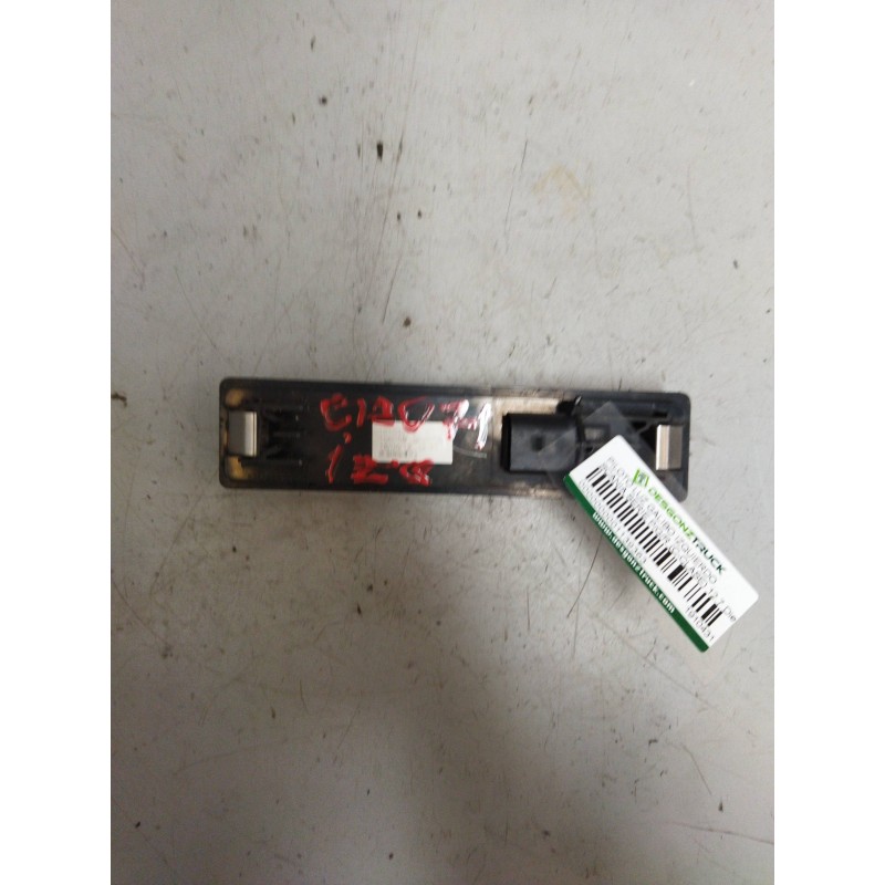 Recambio de piloto luz galibo izquierdo para scania serie p/g/r (c-clase) 12.7 diesel referencia OEM IAM 1910431 - Blanco 2