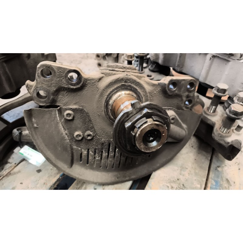 Recambio de mangueta delantera derecha para volvo fm 12 2002 referencia OEM IAM 20455920  