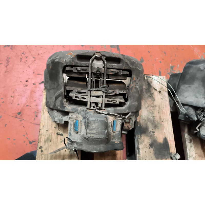 Recambio de pinza freno delantera derecha para renault midlum 4.2 diesel referencia OEM IAM 5010422261 40175063 