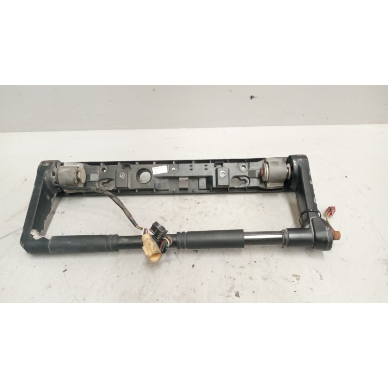 Recambio de brazo retrovisor derecho para renault magnum ab 2005 12.8 diesel referencia OEM IAM - Blanco 4