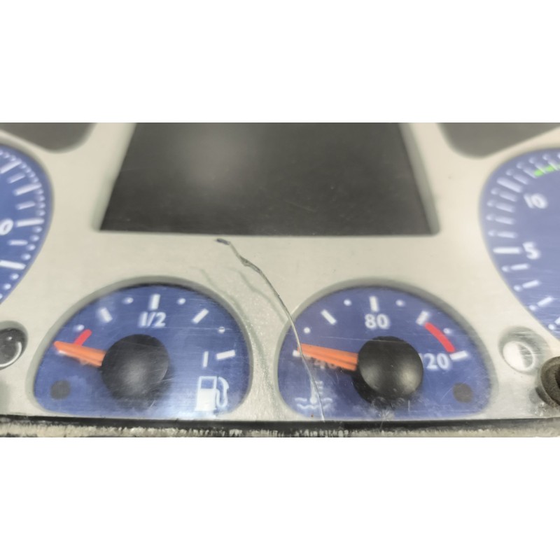 Recambio de cuadro instrumentos para iveco stralis (ad/at) referencia OEM IAM 504025358 - Blanco 2
