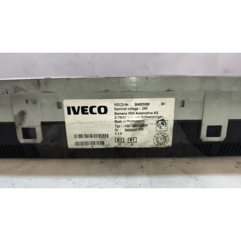 Recambio de cuadro instrumentos para iveco stralis (ad/at) referencia OEM IAM 504025358 - Blanco 4