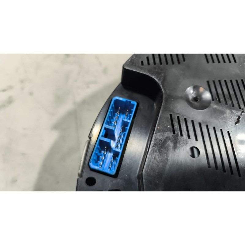 Recambio de cuadro instrumentos para iveco stralis (ad/at) referencia OEM IAM 504025358 - Blanco 6