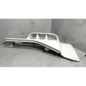 DEFLECTOR IZQUIERDO 504203477 504056034 