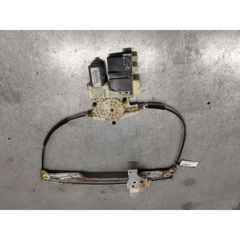 Recambio de elevalunas delantero derecho para citroën c4 berlina cool referencia OEM IAM 9681577380  