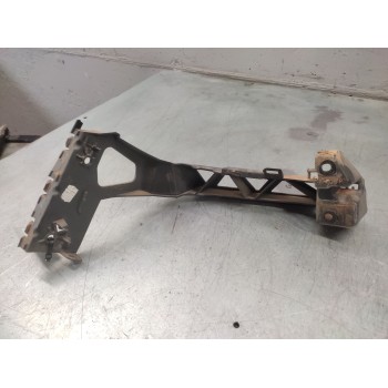 Recambio de soportes paragolpes para peugeot 207 sport referencia OEM IAM 9649679180  TRASERO DERECHO
