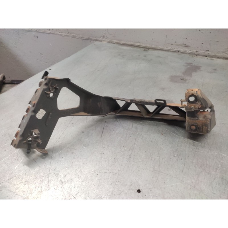 Recambio de soportes paragolpes para peugeot 207 sport referencia OEM IAM 9649679180  TRASERO DERECHO - Rojo 2