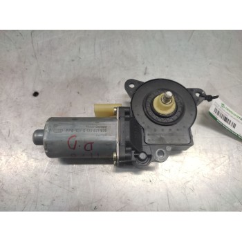 MOTOR ELEVALUNAS DELANTERO DERECHO 0130821939 
