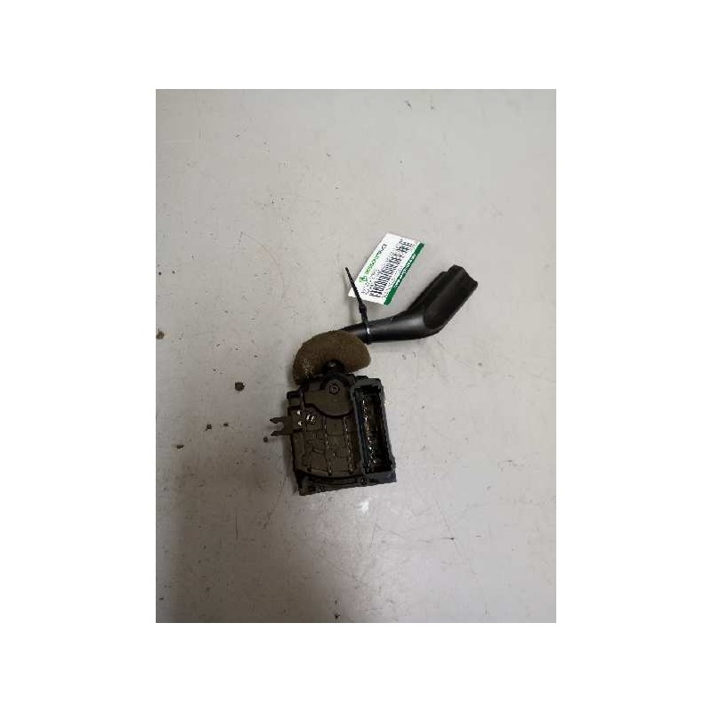 Recambio de mando limpia para renault magnum ab diesel referencia OEM IAM 7421535700 - Blanco 2