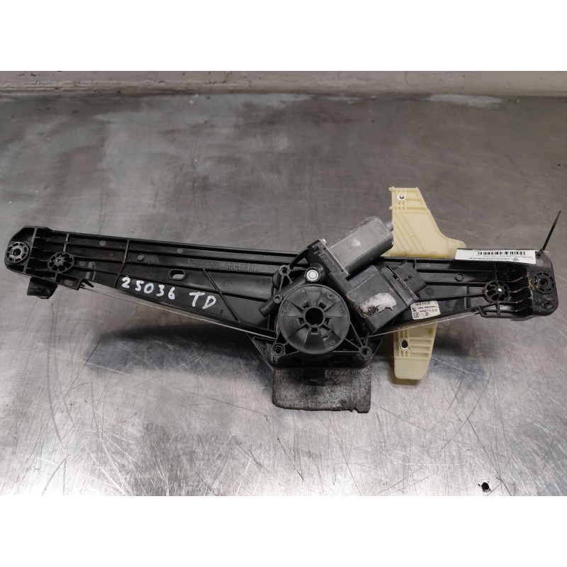 Recambio de elevalunas trasero derecho para peugeot 5008 ii (mc_, mj_, mr_, m4_) 1.5 bluehdi 130 (mcyhzj, mcyhzr, mcyhzx) refere - Gris