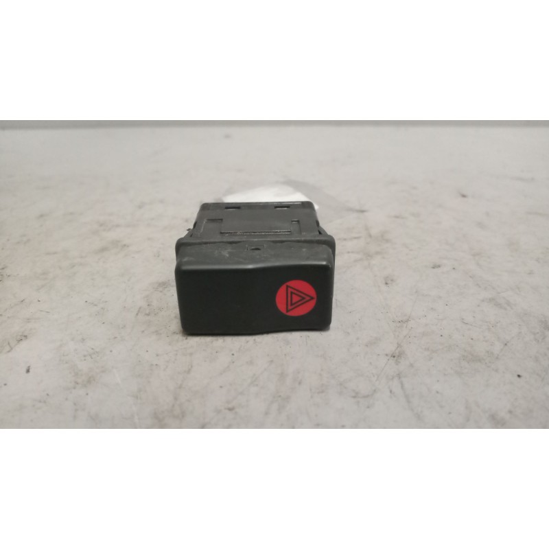 Recambio de warning para renault premium route 2006 fas 4x2 larga distancia referencia OEM IAM 5010589786  