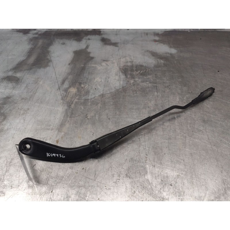 Recambio de brazo limpia delantero izquierdo para bmw 1 (e87) 120 d referencia OEM IAM   
