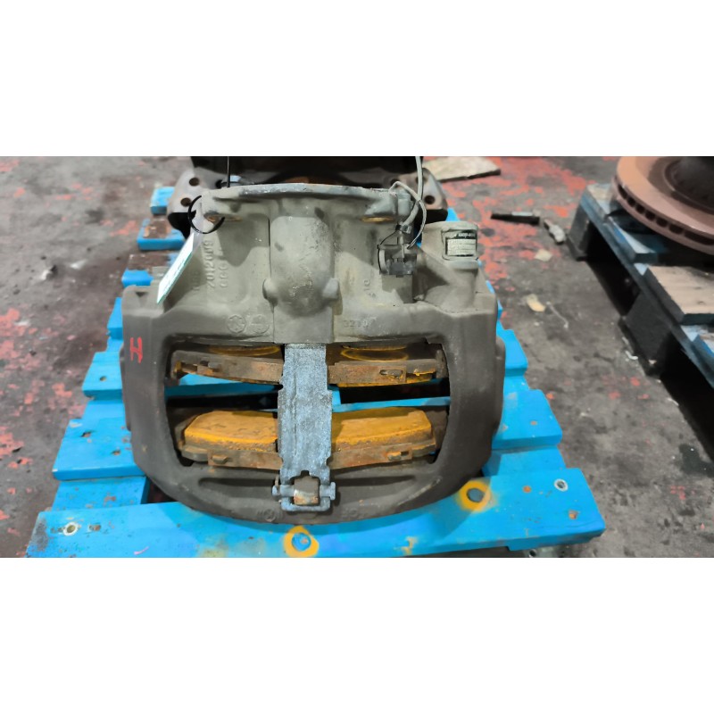 Recambio de pinza freno delantera izquierda para daf xf 106 480 referencia OEM IAM 1862291 K059175 