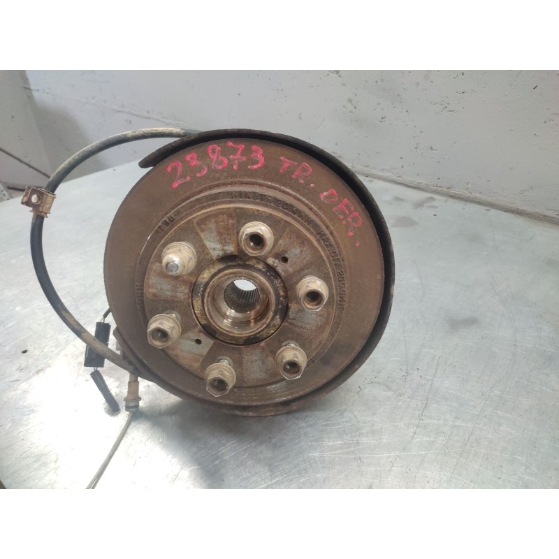 Recambio de mangueta trasera derecha para mitsubishi pajero referencia OEM IAM   