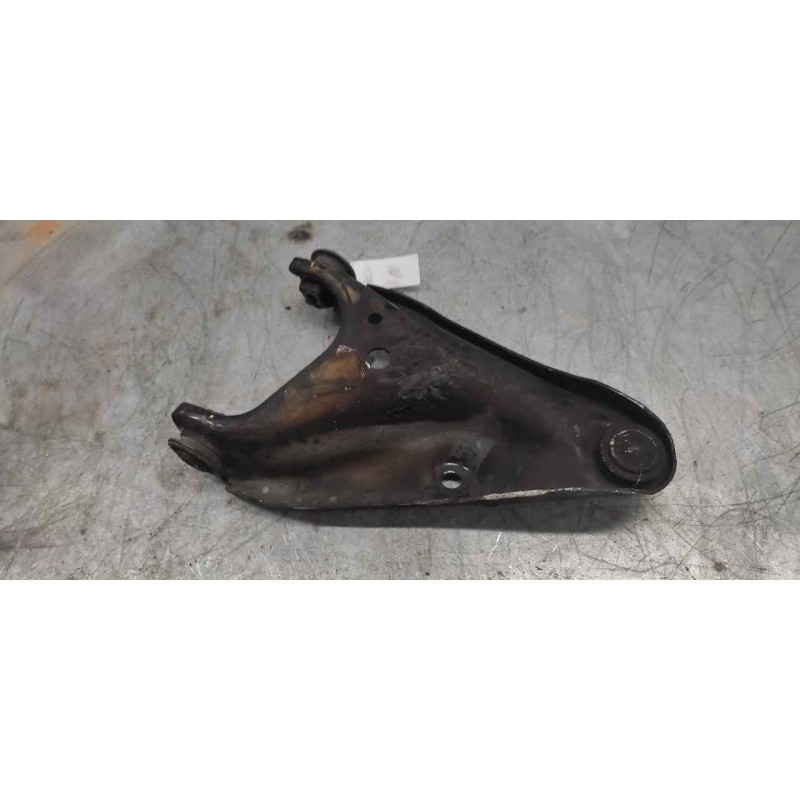 Recambio de brazo suspension inferior delantero izquierdo para dacia dokker essential referencia OEM IAM - Blanco 2