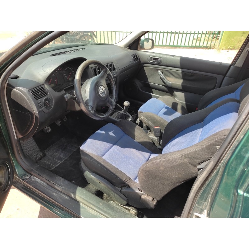 VOLKSWAGEN GOLF IV BERLINA (1J1)