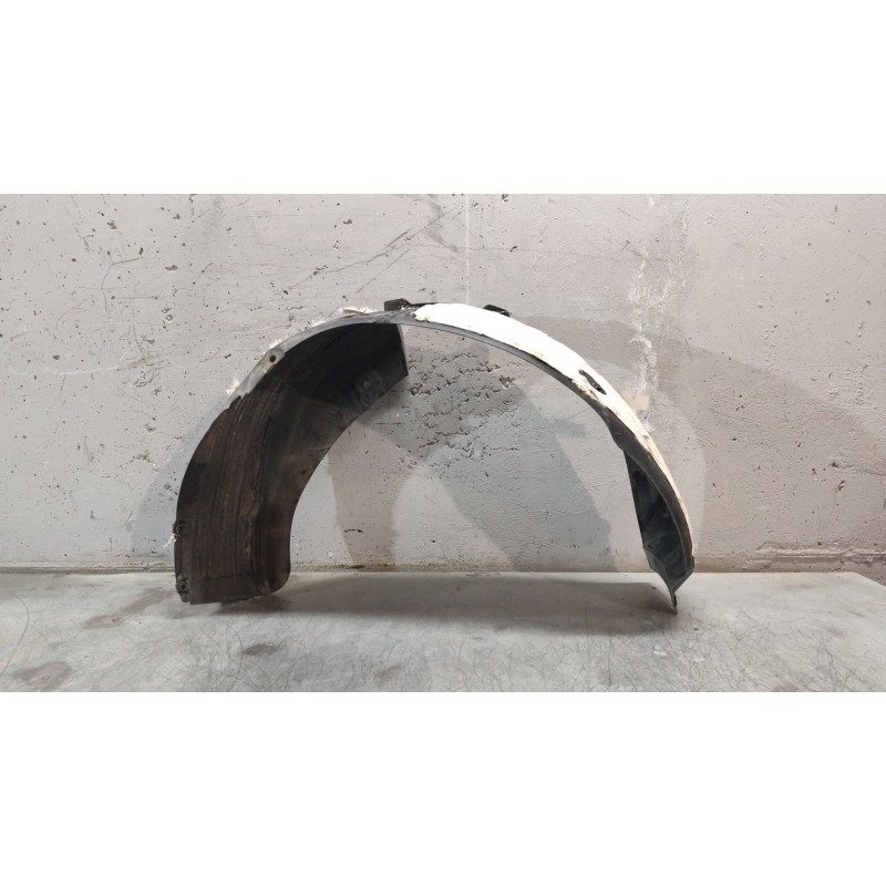 Recambio de paso rueda trasero derecho para hyundai i30 (gd) 1.6 crdi referencia OEM IAM 86826A6000 - Blanco 2