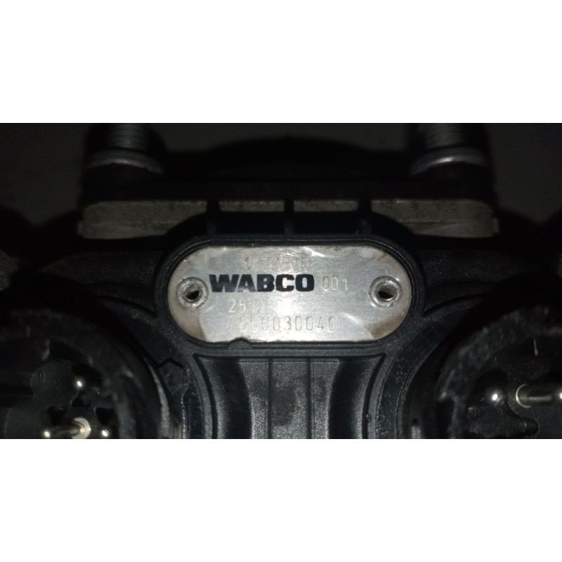 Recambio de valvula aire para daf serie xf105.460 12.9 diesel referencia OEM IAM 1677510 VALVULA TRASMISOR DE FRENO 4800030040 - Blanco 5