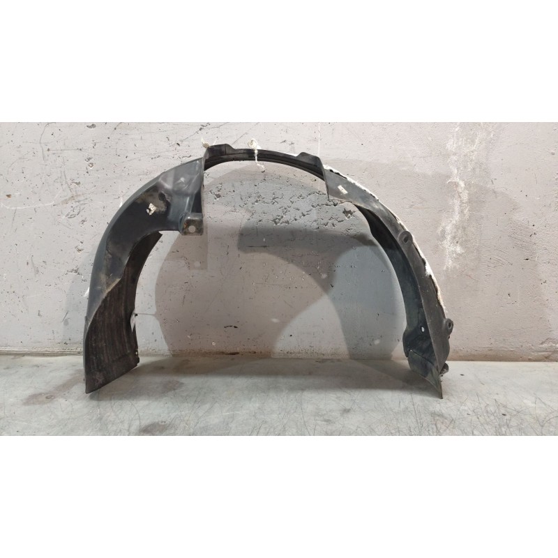 Recambio de paso rueda trasero izquierdo para hyundai i30 (gd) 1.6 crdi referencia OEM IAM 86825A6000 - Blanco 2