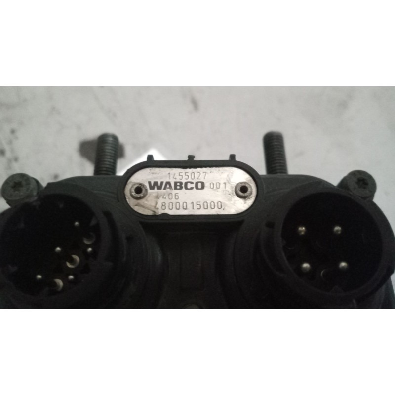 Recambio de valvula aire para daf serie xf105.510 12.9 diesel referencia OEM IAM 1455027 VALVULA TRANSMISOR DE FRENO 4800015000 - Blanco 5