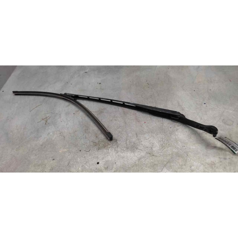 Recambio de brazo limpia delantero derecho para peugeot 307 break/sw (s2) sw d-sign referencia OEM IAM 2