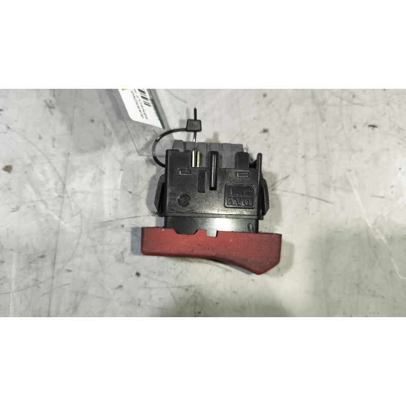 Recambio de warning para renault magnum ab 2005 12.8 diesel referencia OEM IAM 5010306848 - Negro 4