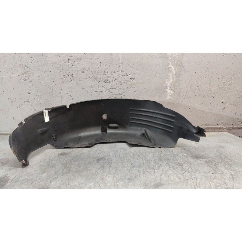 Recambio de paso rueda trasero derecho para fiat doblo ii (152) easy referencia OEM IAM - Blanco 2