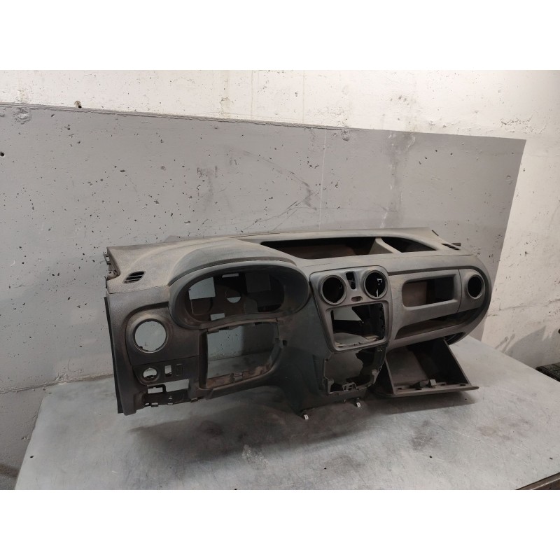 Recambio de salpicadero para dacia dokker essential referencia OEM IAM - Blanco 3