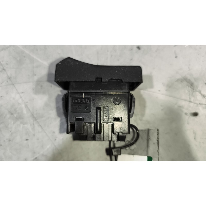 Recambio de interruptor para renault magnum ab 2005 12.8 diesel referencia OEM IAM 5010589488 - Negro 2