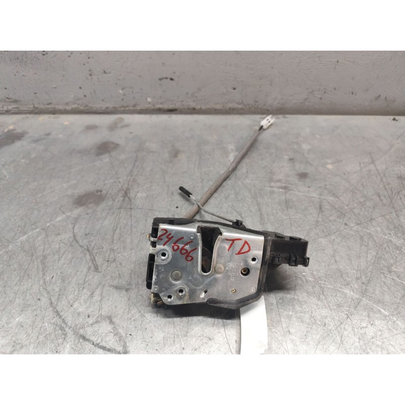 Recambio de cerradura puerta trasera derecha para bmw serie 3 berlina (e46) 320d referencia OEM IAM 7PINES  