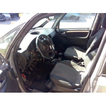 opel meriva del año 2004