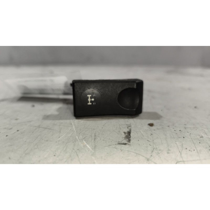 Recambio de interruptor para renault magnum ab 2005 12.8 diesel referencia OEM IAM 5010589016  