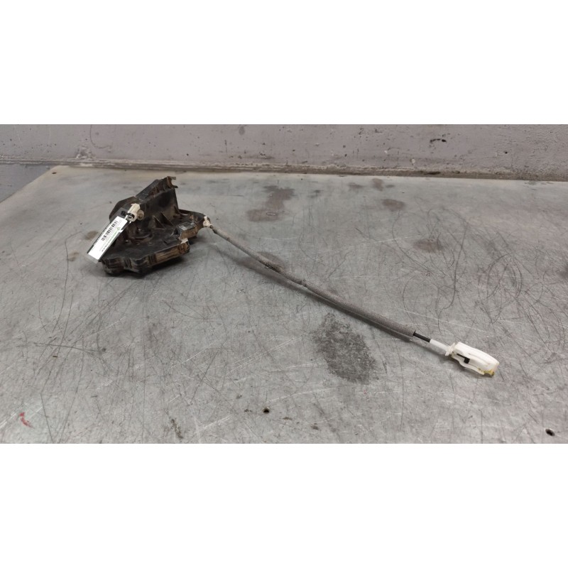 Recambio de cerradura puerta trasera izquierda para bmw serie 3 berlina (e46) 320d referencia OEM IAM 7PINES 3